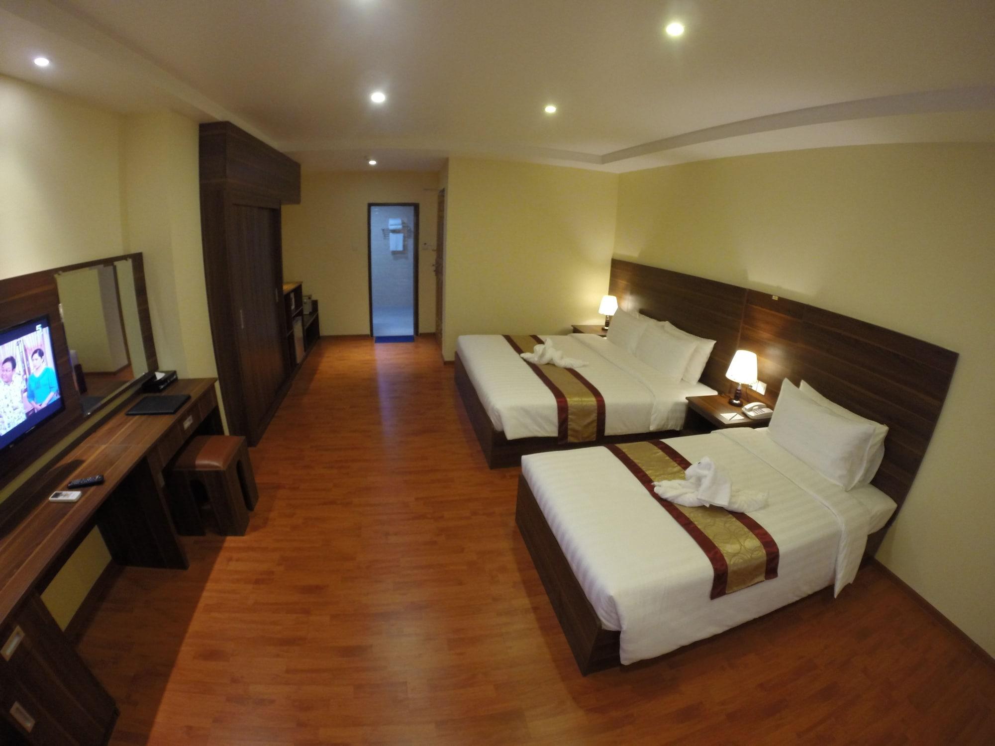 Silver Green Hotel Янгон Екстер'єр фото